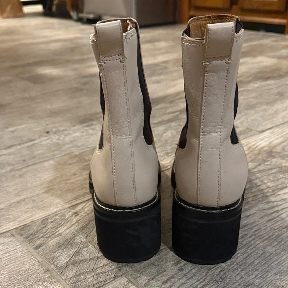 Madewell Cream and Black Ankle Booties - Picture 4 of 9